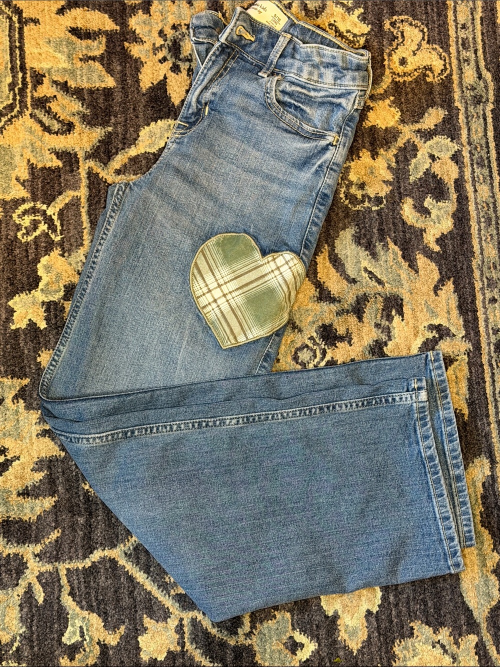 abercrombie kids light blue wide leg jeans with heart patch 9/10 LONG